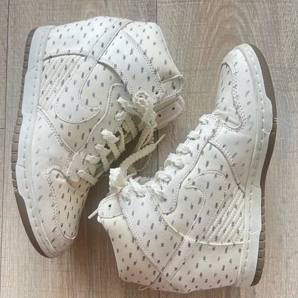 Nike Dunk Sky High Print Sail Hidden Heel Womens Size 8 Shoes Wedge Gum Sole